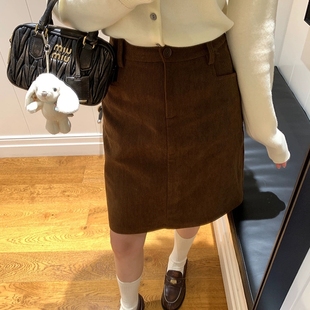 胖M棕色灯芯绒半身裙秋冬高腰显瘦a字中裙韩系复古条绒小个子短裙