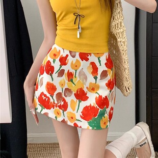 油画花朵短裙女碎花遮胯包臂裙夏季新款高级印花a字小个子半身裙