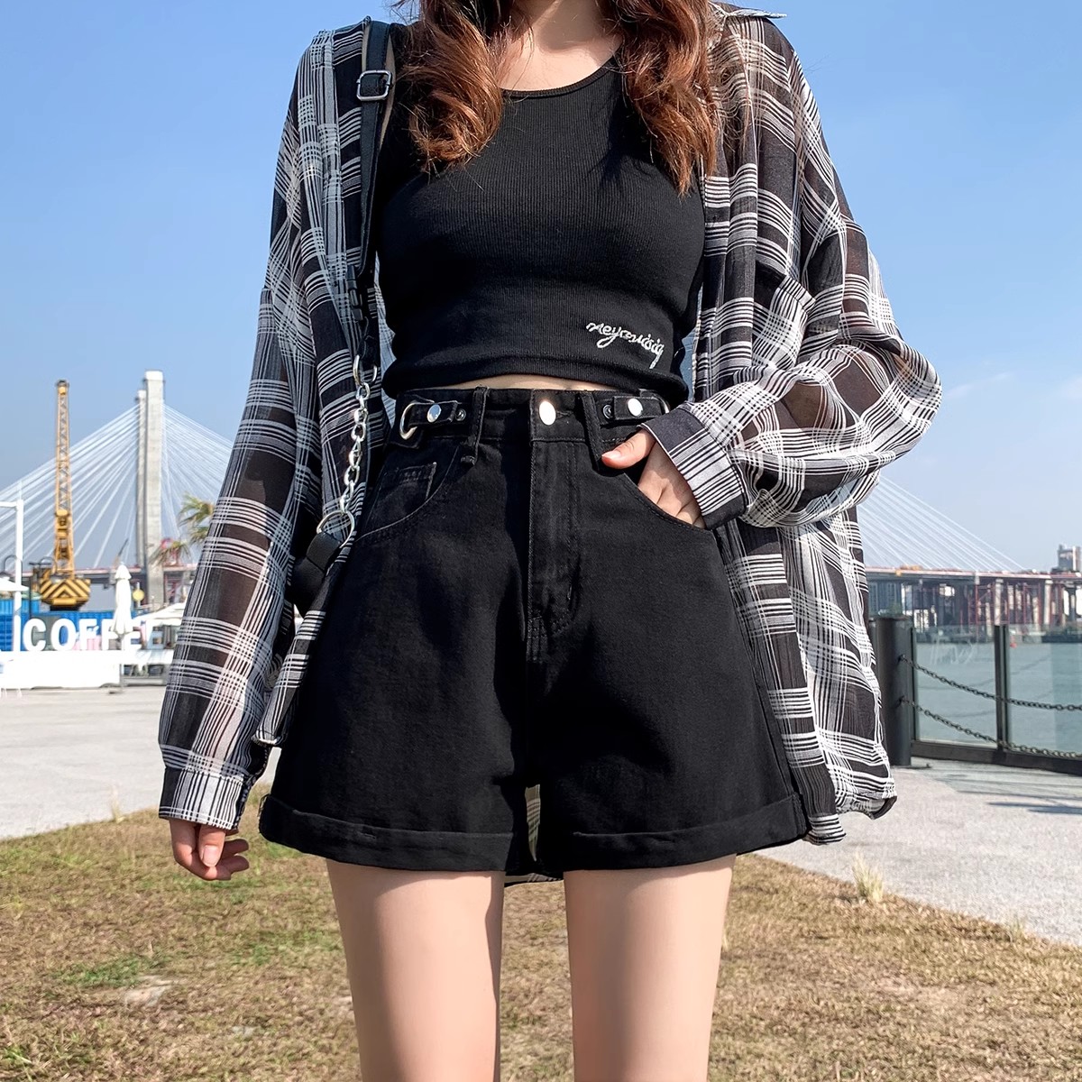 黑色牛仔短裤女夏季薄款2025新款高腰a字外穿宽松阔腿卷边热裤子