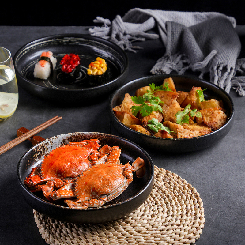 特色餐厅盖浇饭小龙虾加高菜盘