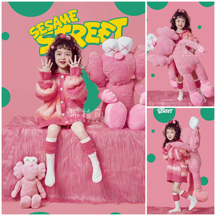 儿童摄影服装女童拍照衣服道具卡通粉色芝麻街玩偶影楼写真艺术照