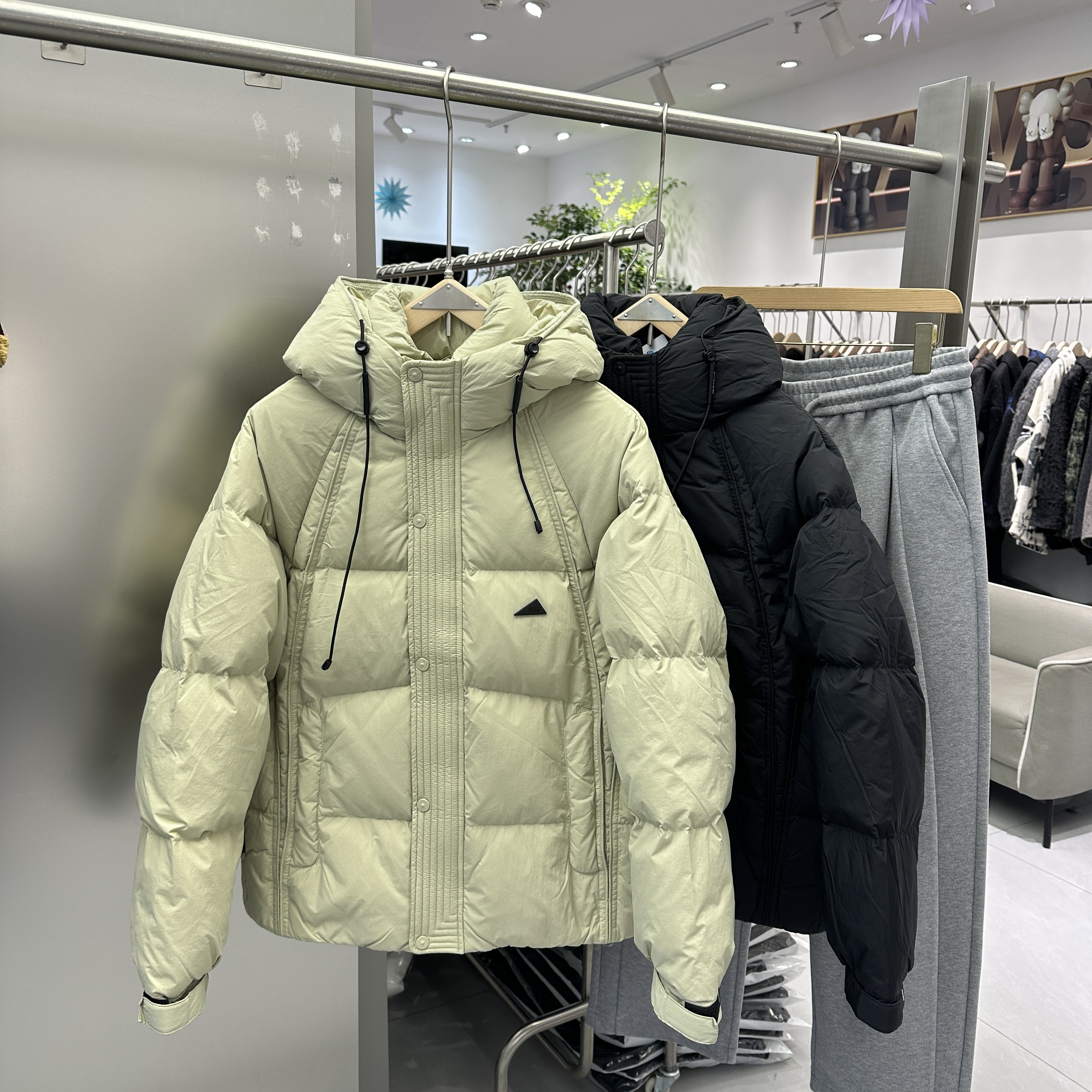 冬季男士潮牌立领加厚羽绒服青年时尚高品质白鸭绒保暖短款羽绒衣