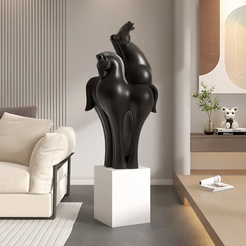 布科轻奢大气马到成功落地摆件