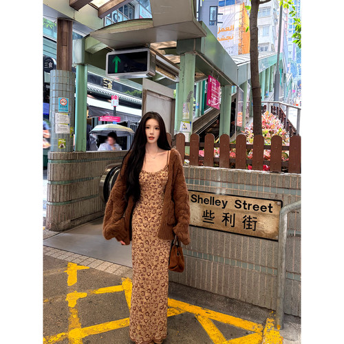 一颗甜桃yikett《枯木玫瑰》弹力绣花网纱吊带连衣裙女连身裙