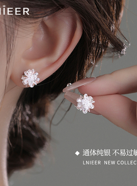 925纯银水晶冰花耳钉女精致小巧白色花朵高级感耳环2025新款耳饰