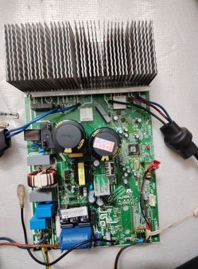 美的华凌空调变频外机主板202302100897/30995/30930/30951  主板