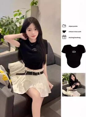 甜辣正肩短袖T恤女纯欲辣妹夏季新款修身显瘦设计感短款小众上衣