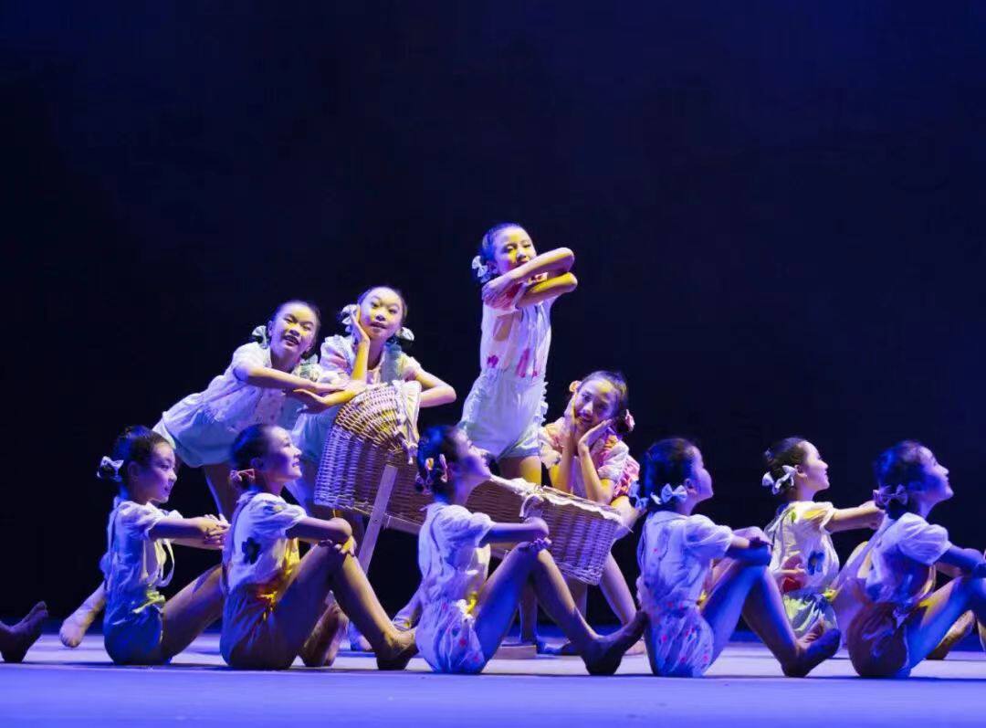 第十一届小荷风采心中的摇篮表演服原版定制摇椅道具六一舞蹈服装