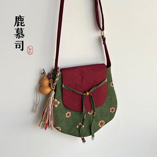 国风汉服斜挎包古风货郎包单肩包新中式 印花瓣轻便布包绿色宝相花