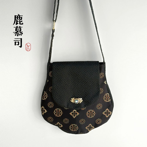 仿宋锦黑色宝相花汉服包包