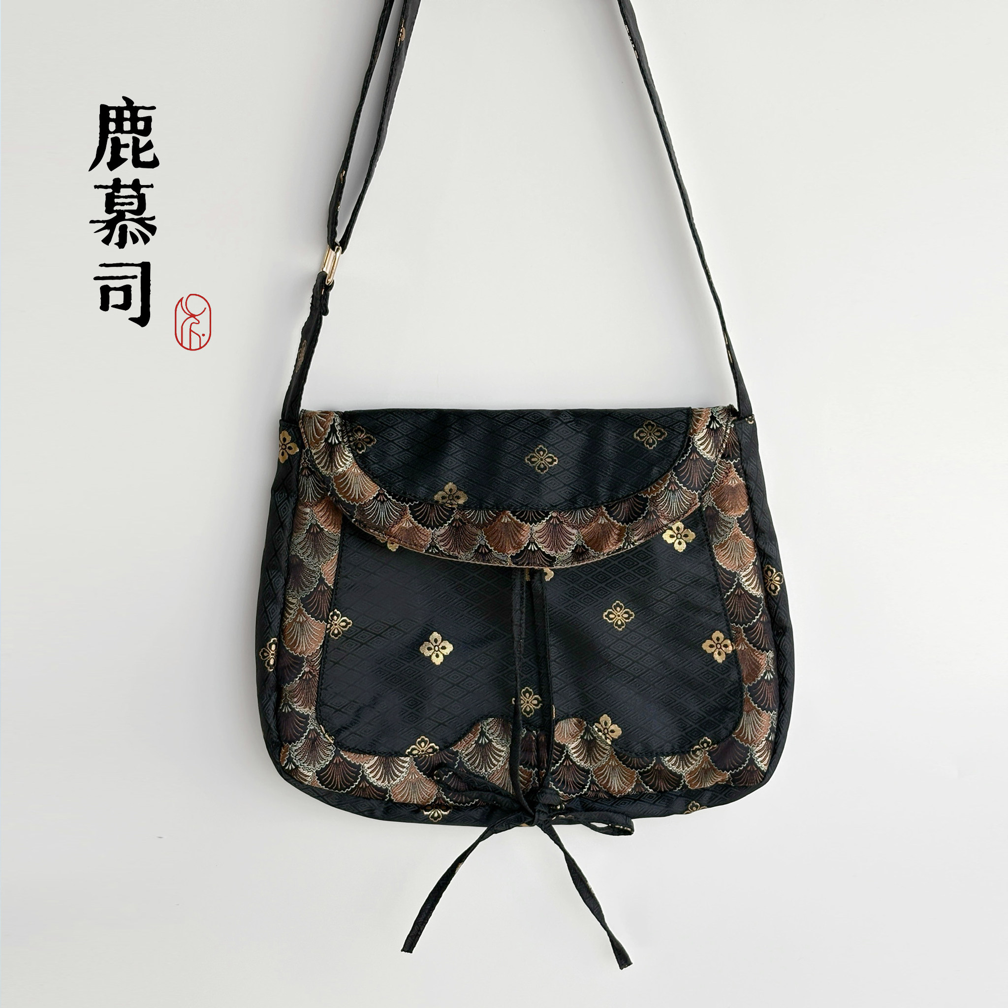 原创汉服黑色货郎包大容量拼色斜挎布包可调节包带可装13寸电脑A4