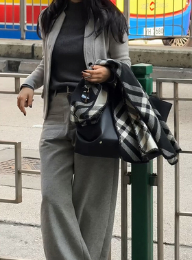 米灰色老钱风弯刀裤2025春季新款前兜设计高级感百搭宽松裤子女