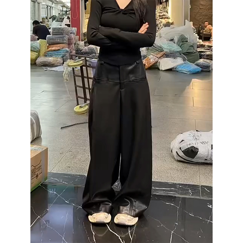 抓绒厚款高级感直筒黑色皮裤女