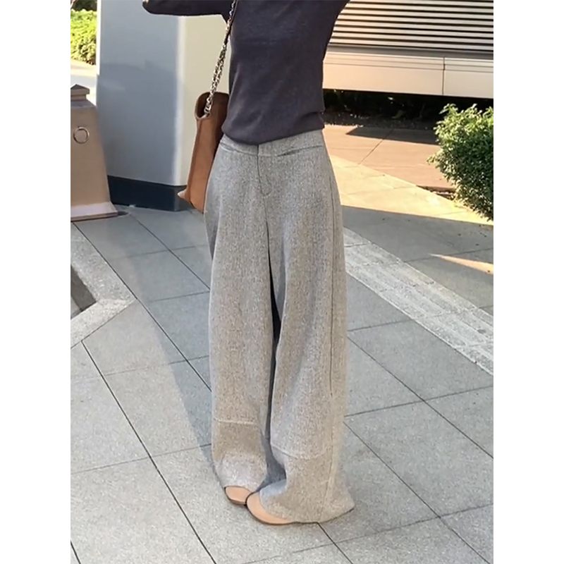 灰色时尚简约休闲弯刀裤女拼接