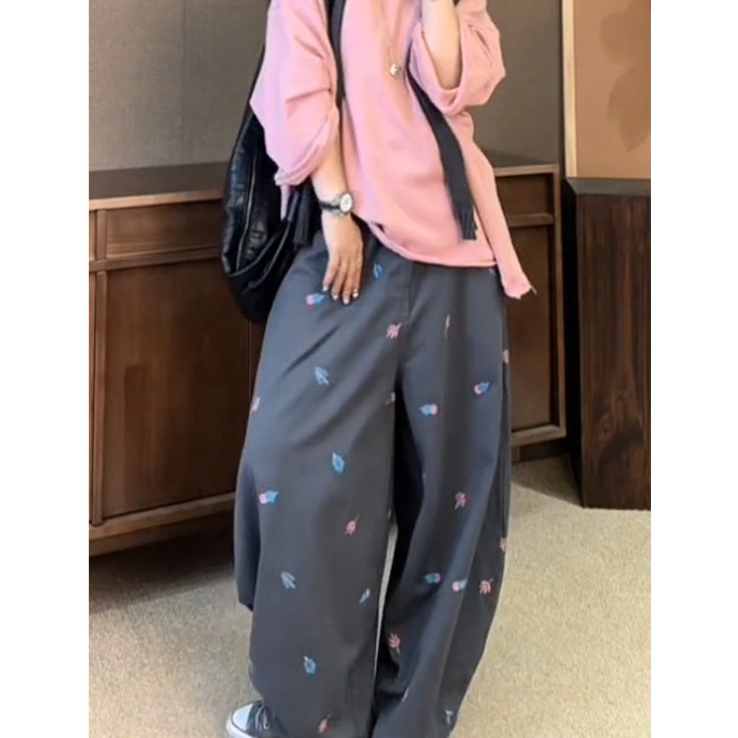 欧货复古时尚宽松刺绣阔腿裤女20