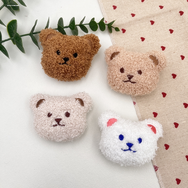秋冬卡通毛绒布艺公仔洗澡小熊胸针可爱熊熊衣服包围巾配饰辅料