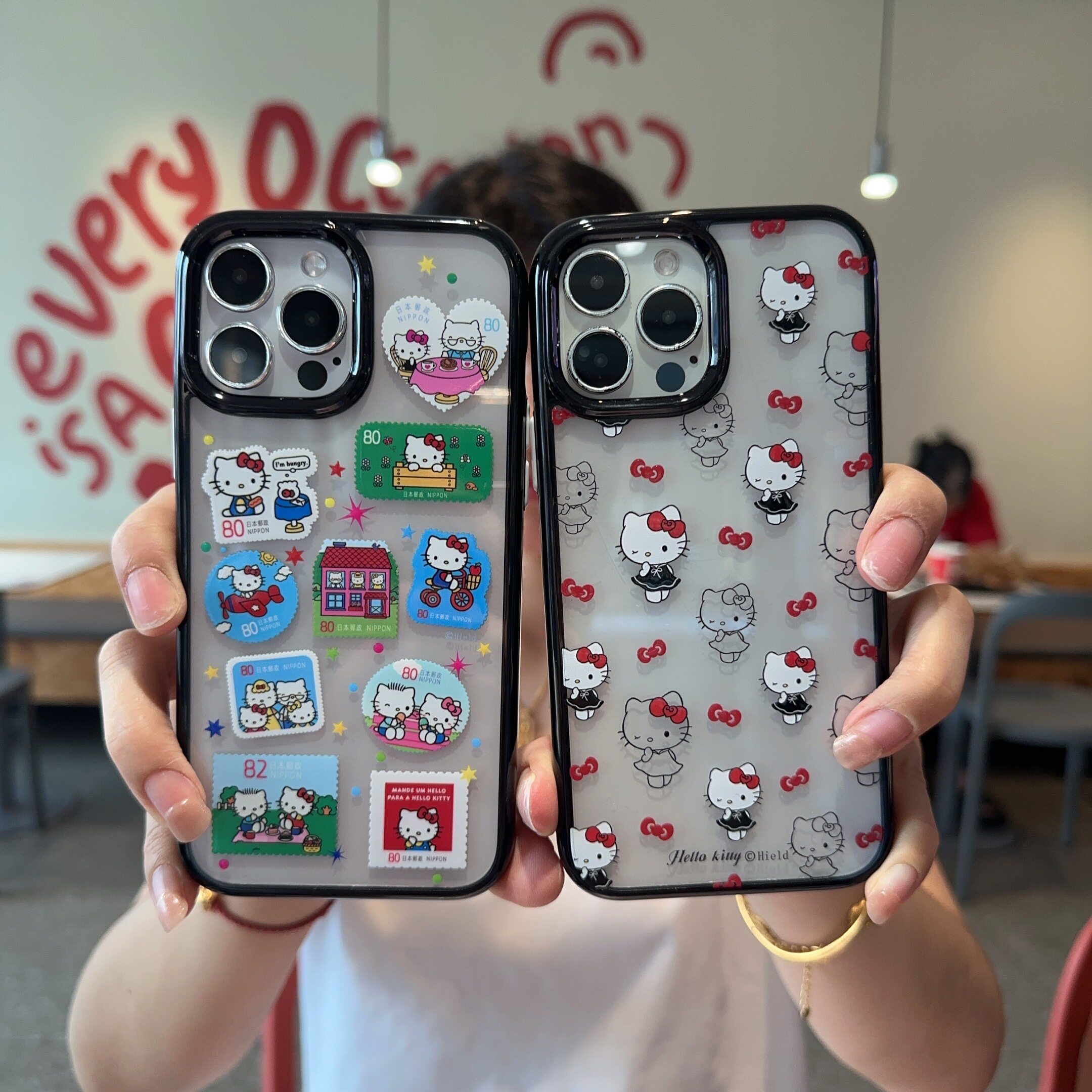 日本可爱卡通凯蒂猫适用iPhone16Pro手机壳15promax软壳防摔女款14PM外壳i13保护套网红不撞款16PM透明邮票KT