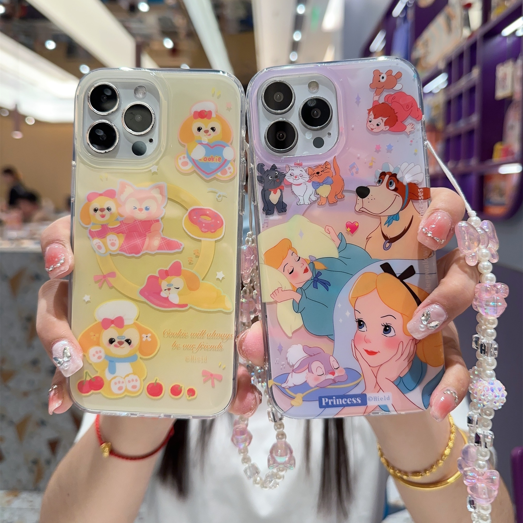日本迪士尼爱丽丝公主可爱磁吸适用iPhone15pro手机壳Max苹果16硅胶套卡通玲娜贝儿13PM软壳i14/12防摔保护套