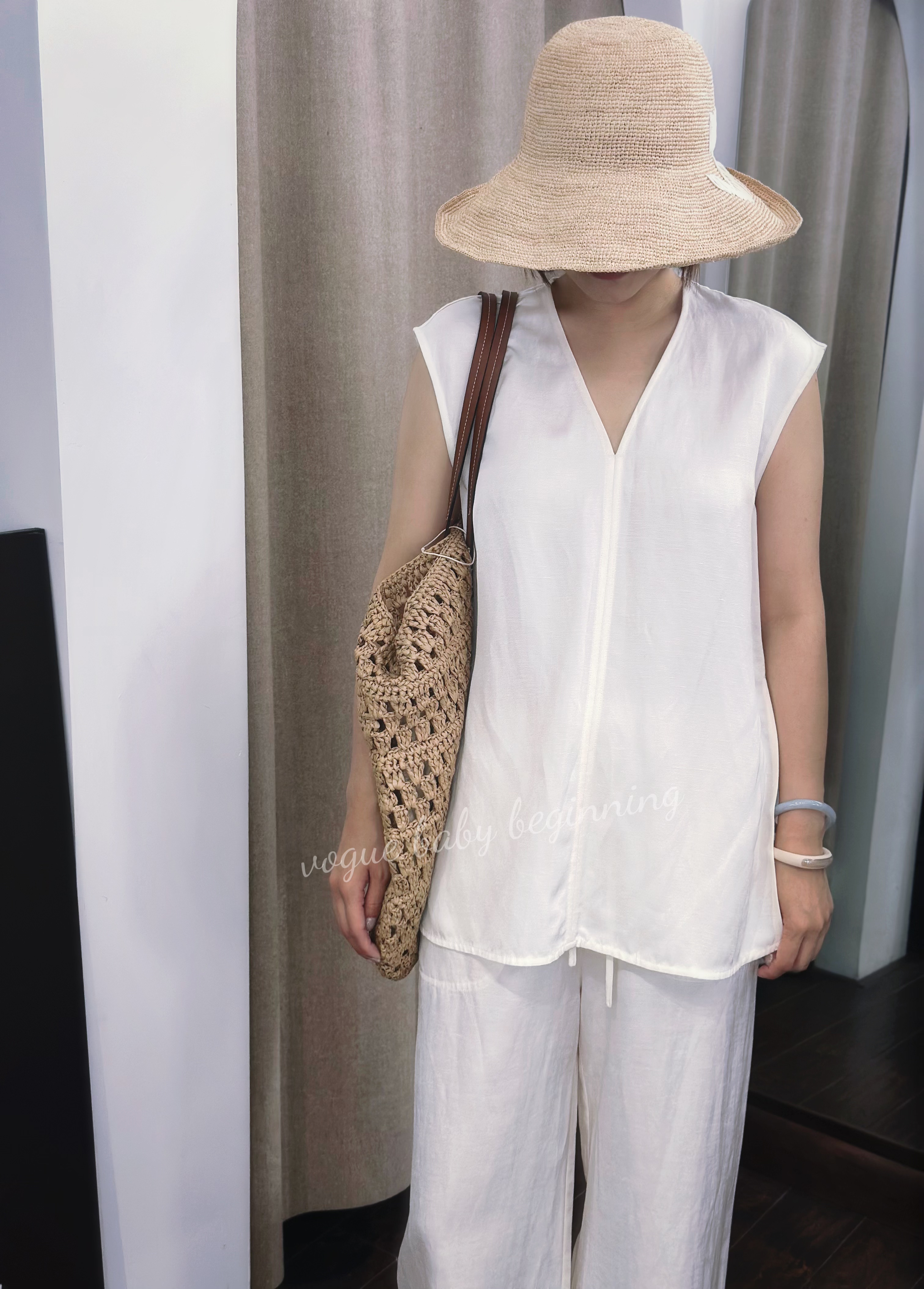 高级感亚麻米白套装女夏V领无袖背心高腰阔腿裤亚麻气质精致套装