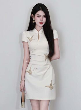 2026夏季新款复古新中式国风蝴蝶花纹设计感旗袍收腰连衣裙D6797