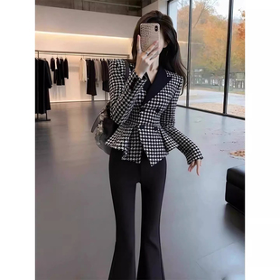 两件套2026春季女小香风黑色千鸟格收腰短外套+喇叭裤套装LJ0298
