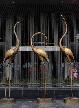 仿铜仙鹤雕塑喷泉水池仿真丹顶鹤抽象动物摆件别墅园林景观装饰品