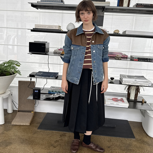 KotWai 26秋冬系列咖色环保皮革拼接牛仔面料外套 Ngai