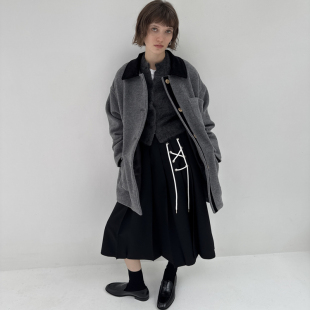 KotWai 26秋冬系列灰色高支羊毛撞色领宽松毛呢外套 Ngai