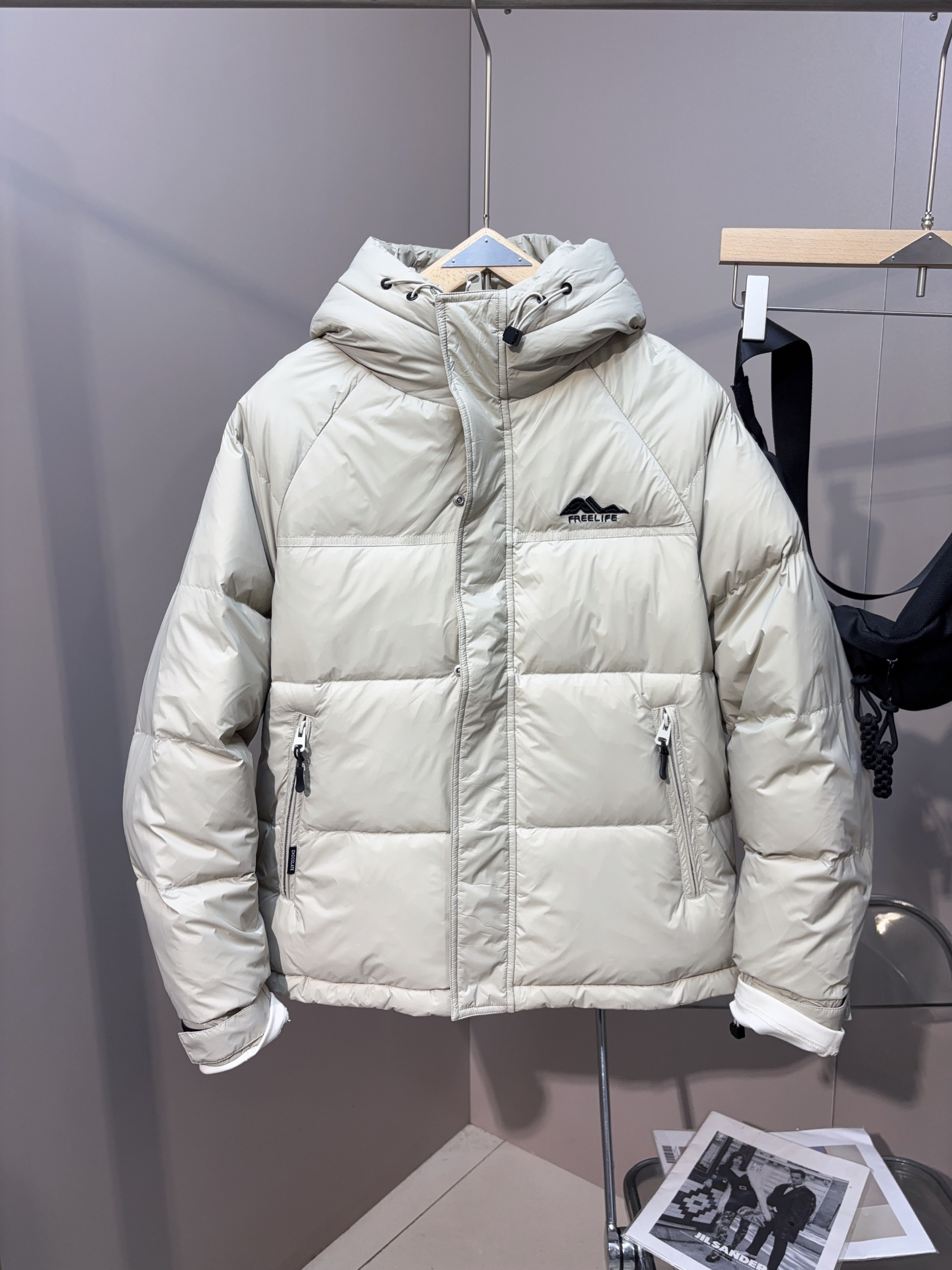 2024冬季新款羽绒服青年白鸭绒加厚短款外套保暖上衣简约宽松男士