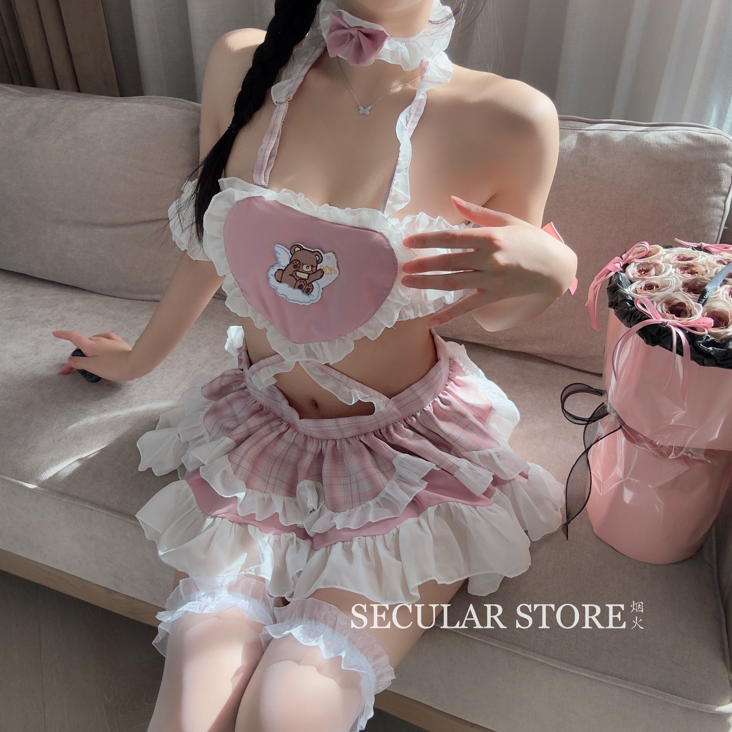 草莓小蛋糕 女仆服cos爱心肚兜连衣裙后开衩绑带qqny女仆肚兜制服