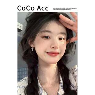 COCO白色丝带蝴蝶结耳钉女2024新款高级感后挂式耳饰无耳洞耳夹