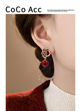 COCO秋冬红色山茶花珍珠耳坠耳环女无耳洞蚊香盘耳夹气质高级耳饰