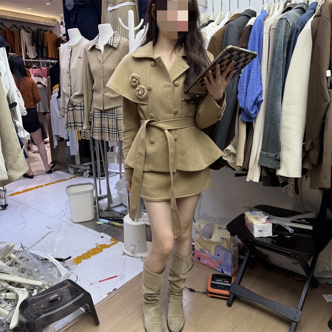 韩版斗篷双排扣短外套半身裙套装