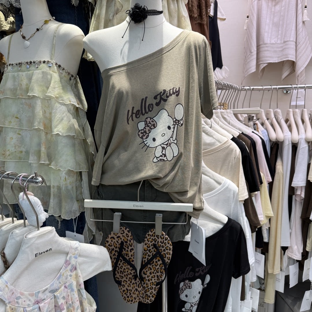 十三行拿货2026新款韩版纯色简约印画短袖T恤（送鞋子 s26512w109