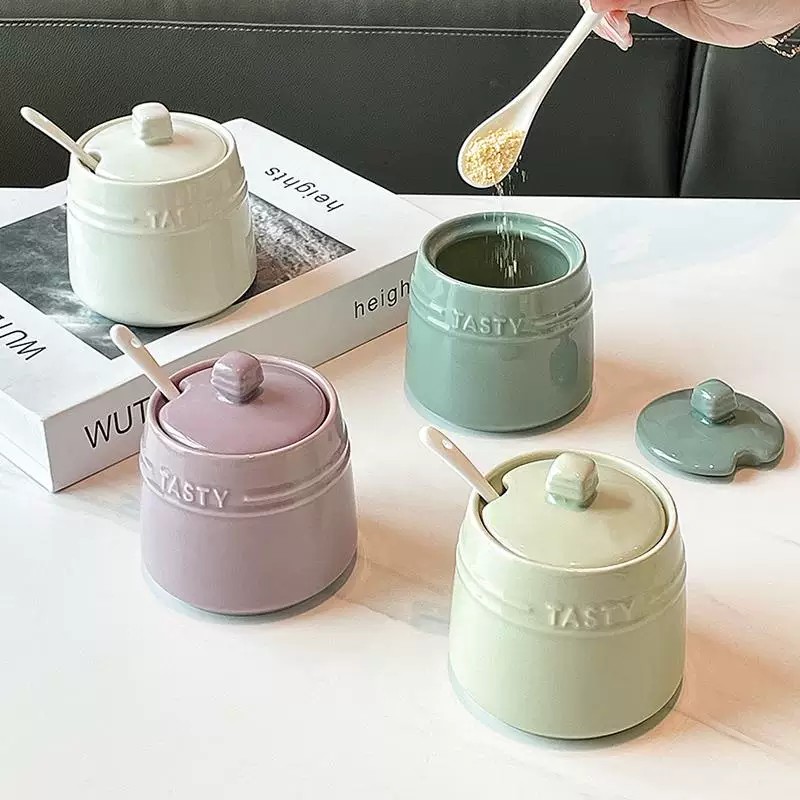 日本精工陶瓷带盖调料瓶调味罐