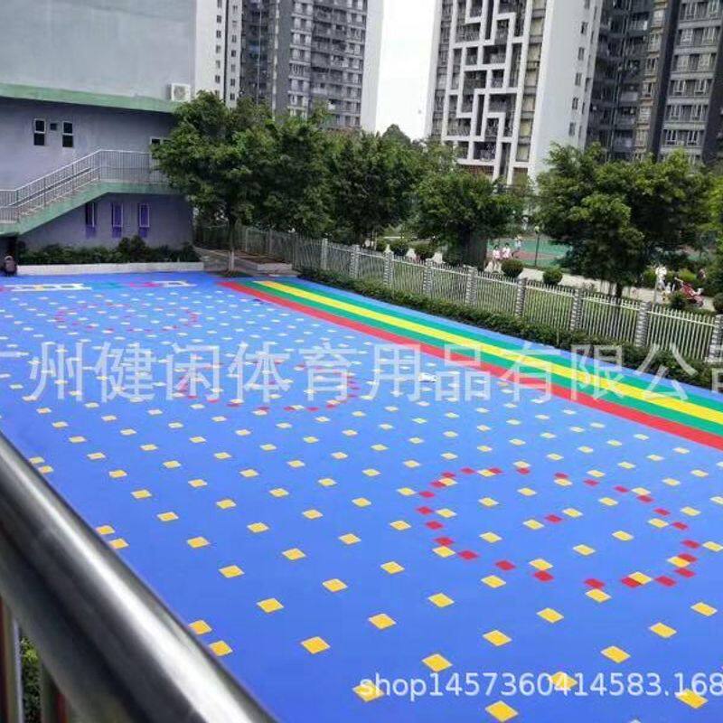 户外防滑地垫 室外篮球场塑料悬浮地板 拼装式运动地垫厂家