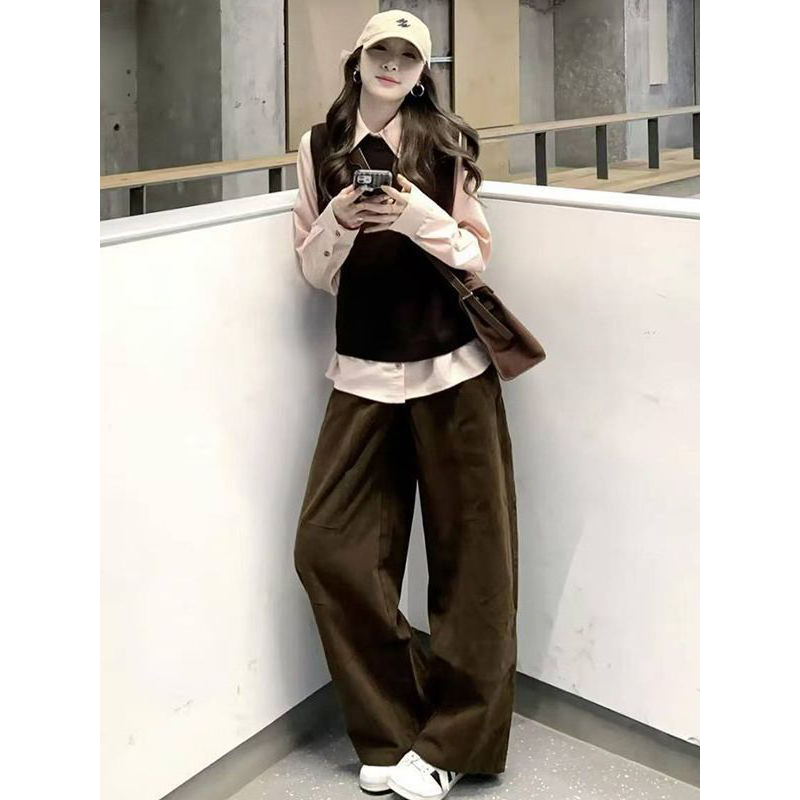 韩系穿搭秋季新款套装慵懒宽松复古叠穿针织马甲搭配粉色衬衫女生