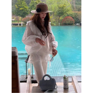 精致显瘦纯色长袖 时尚 V领气质休闲风上衣女潮 新款 欧洲站2026夏季