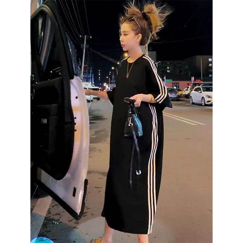 欧洲站2026夏季新款时尚百搭精致显瘦韩系宽松高腰休闲圆领连衣裙