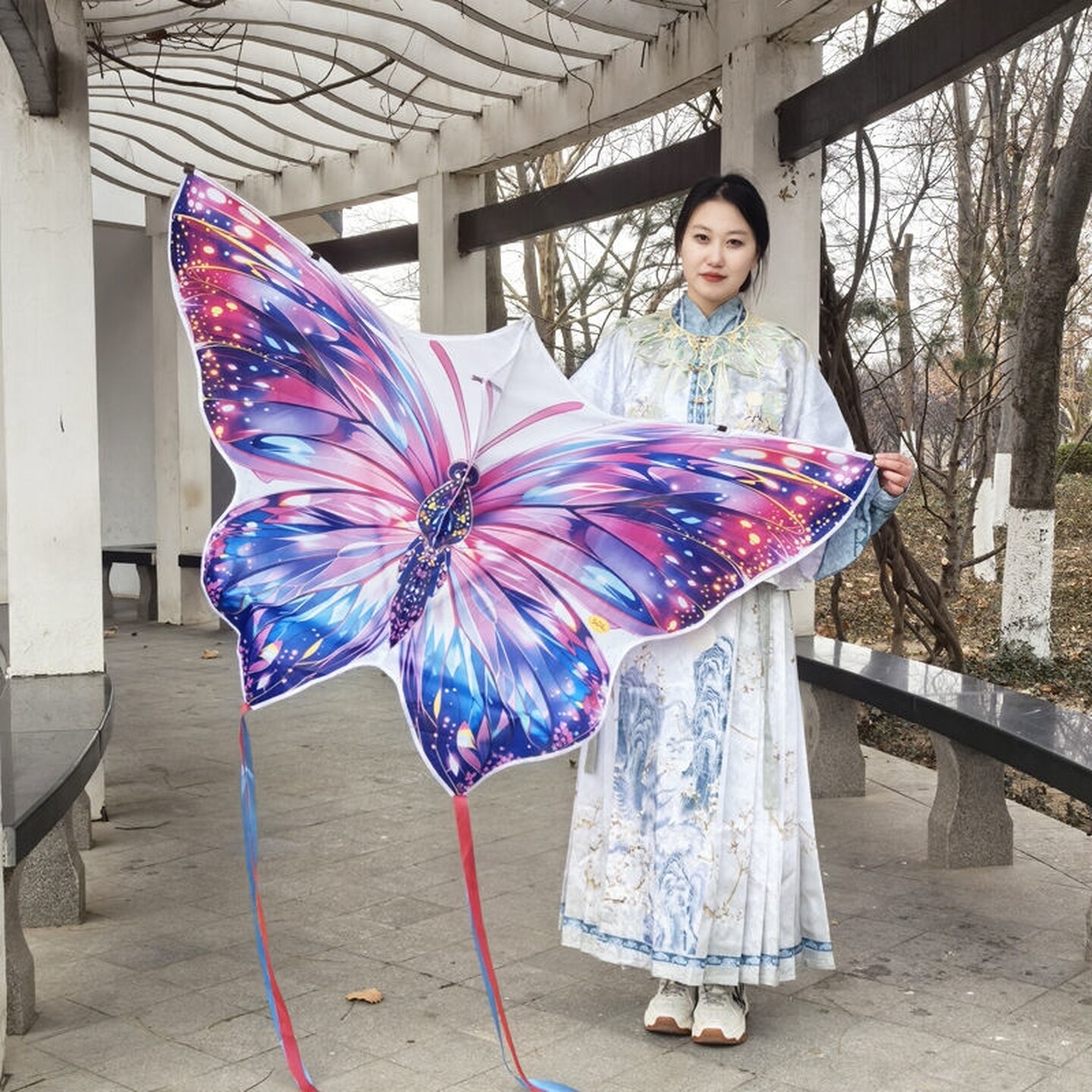 潍坊风筝仿真蝴蝶风筝易飞摆地摊广场批发风筝儿童成人专用