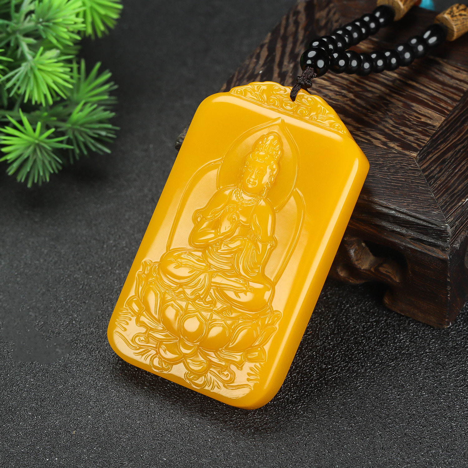 新疆和田玉黄玉莲花观音手把件天然玉石鸡油黄观世音手玩件把件