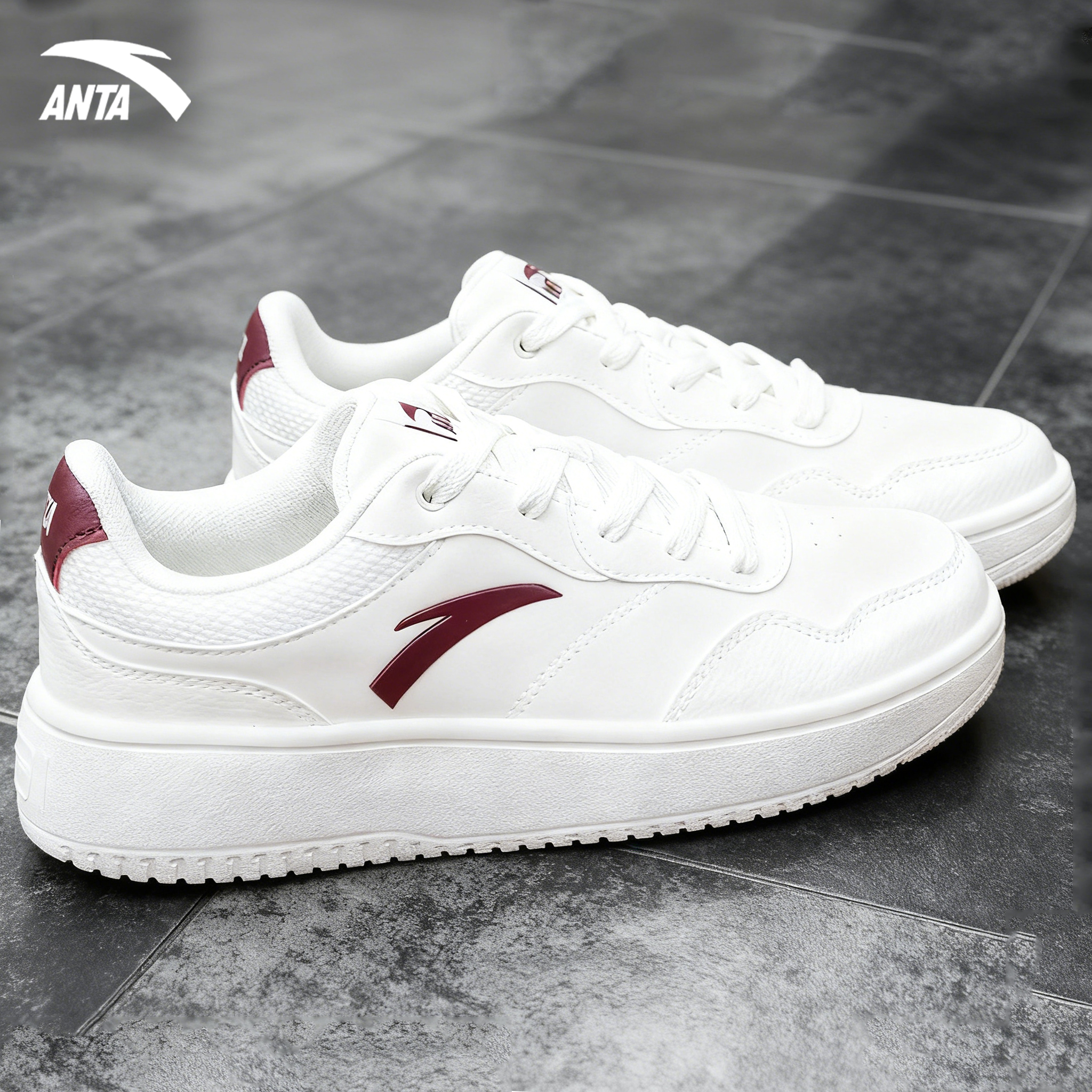 安踏女款小白鞋2025年春新款