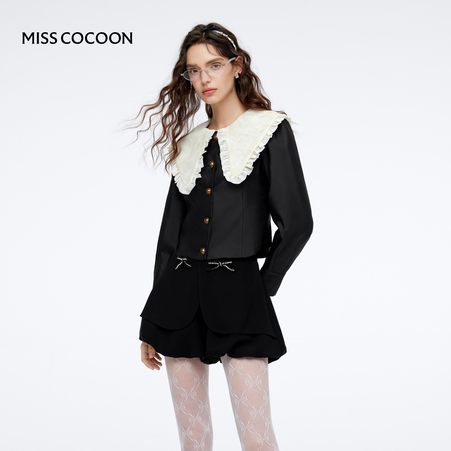 missCOCOON时尚外套2023秋装新款女复古感撞色大翻领绣花短外套女,女装/女士精品,短外套,淘宝优惠券,粉丝福利购,淘宝优惠卷