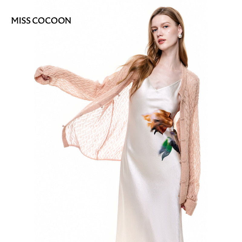 MISSCOCOON【孔雀戏亭】24早秋新品新中式盘扣马海毛微宽松针织衫,女装/女士精品,毛针织衫,淘宝优惠券,粉丝福利购,淘宝优惠卷