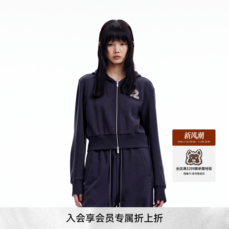 REVAN芮范2023冬季新品设计师款精致运动风灰色短外套RN90105248