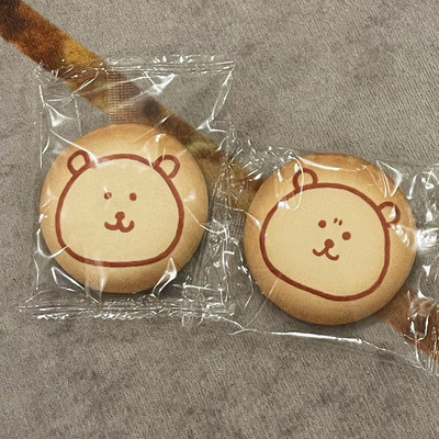 自嘲熊周边毛绒吧唧徽章