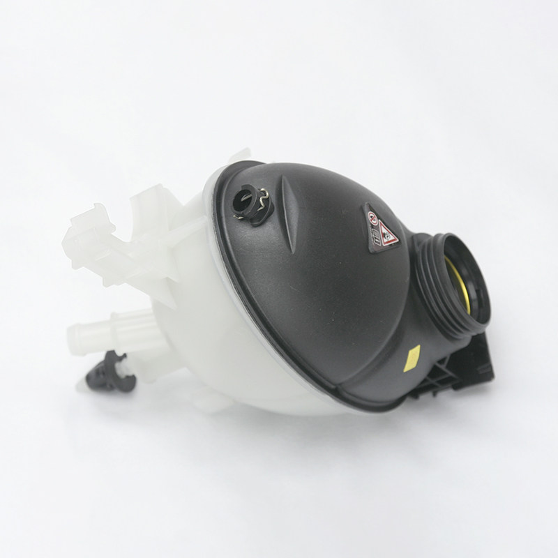 适用奔驰B180 B200A200A180 A260 B260GLA副水壶冷却液壶水箱配件