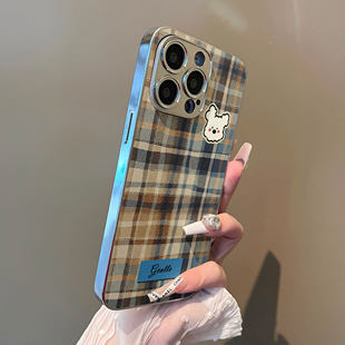 适用苹果16E格子狗手机壳17air轻奢iPhone15promax新款 14plus防摔13高级感12保护套11外7全包8女ins风xsmax