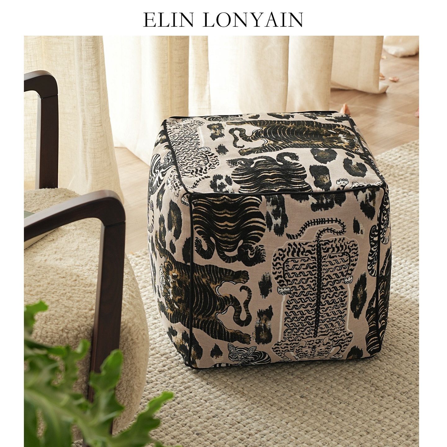 珑衍家居藏式图腾虎纹色织蒲团座墩换鞋凳沙发靠垫抱枕方枕腰枕