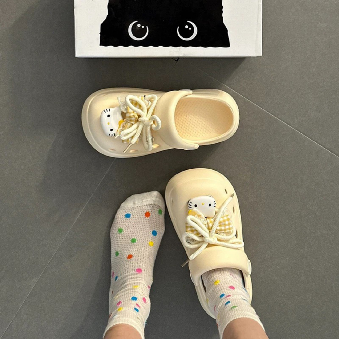 洞洞鞋女夏外穿2025新款eva踩屎感厚底增高超火巨好看沙滩凉拖鞋